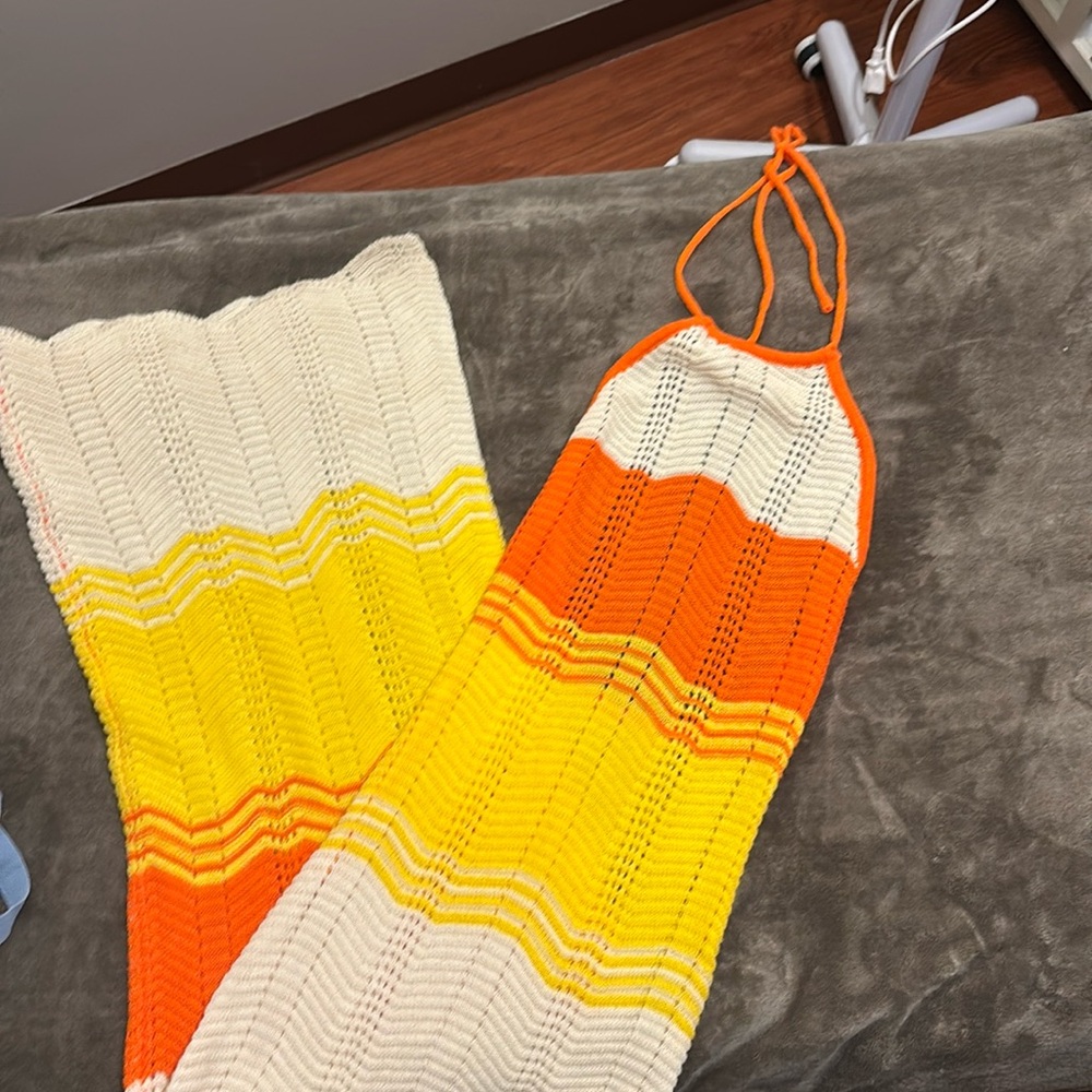 Hand knitting dress with low back. Size s